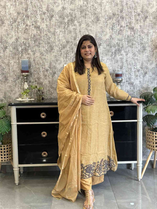 pure-jute-linen-embroidered-appliquÃ©-work-suit-set-with-chanderi-dupatta-mustard-1