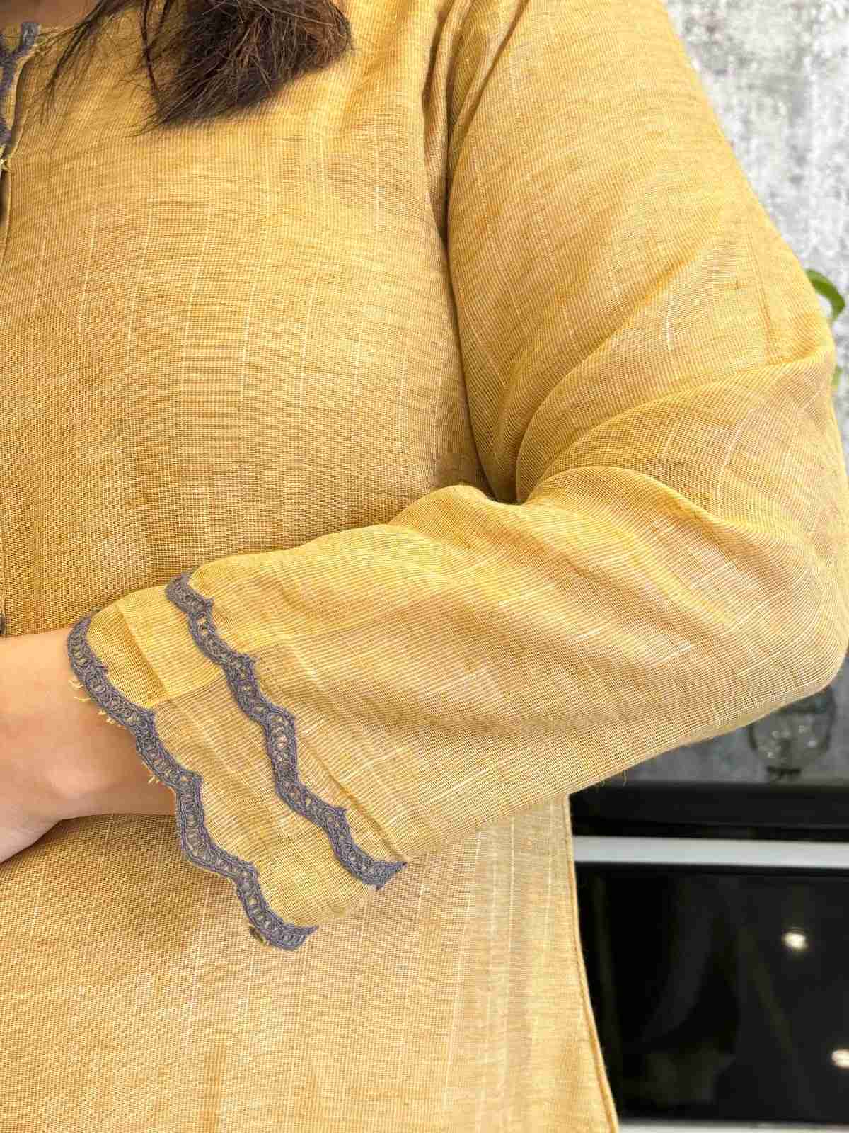 pure-jute-linen-embroidered-appliquÃ©-work-suit-set-with-chanderi-dupatta-mustard-3
