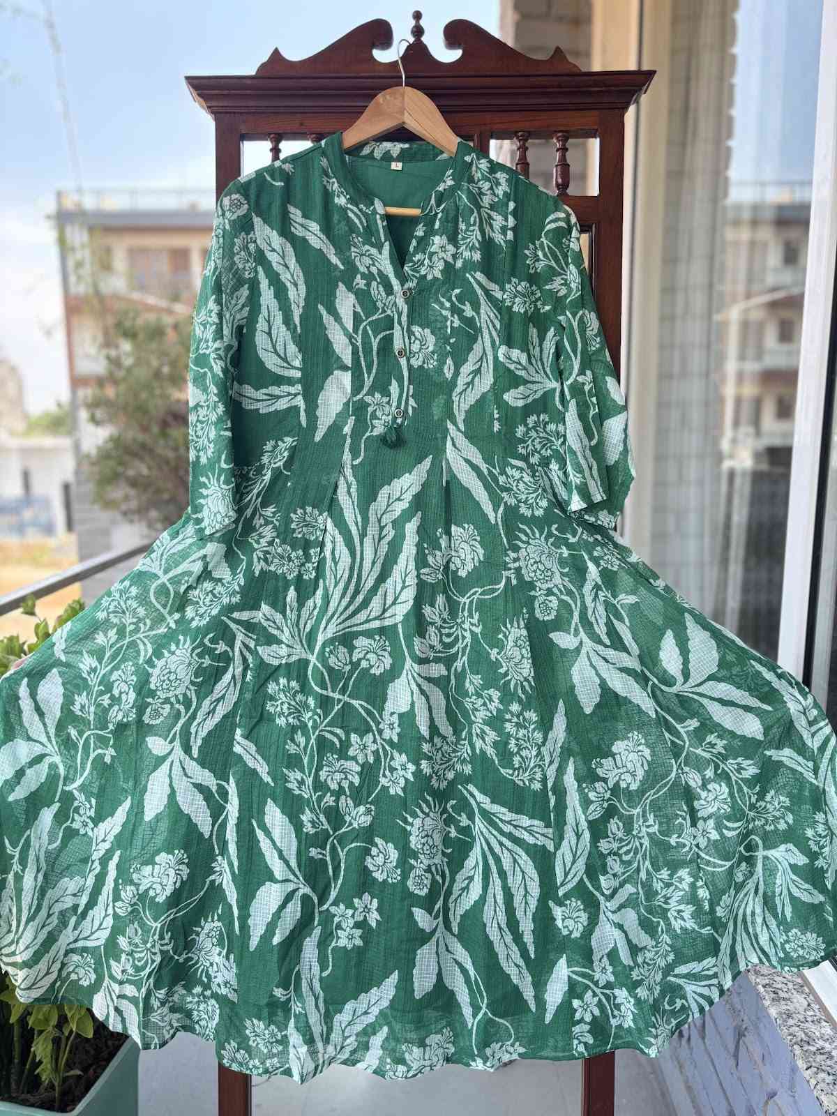 pure-kota-doria-a-line-kurta-with-lining-green-1