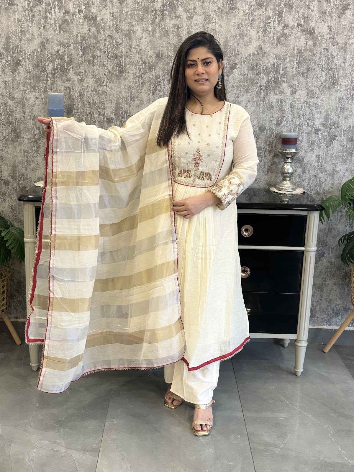 Pure Mul Chanderi Three-Piece Suit Set with Designer Thread and Handwork – Sizes XL and 2XL