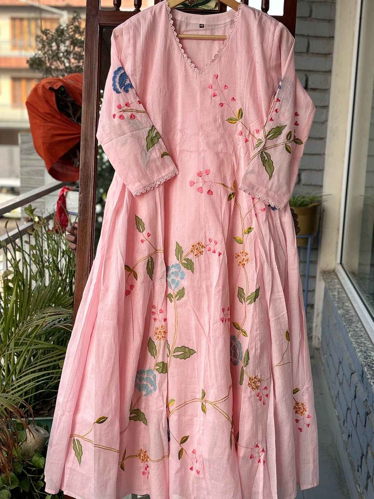 pure-mul-cotton-appliquÃ©-work-anarkali-dress-with-lining-baby-pink-1