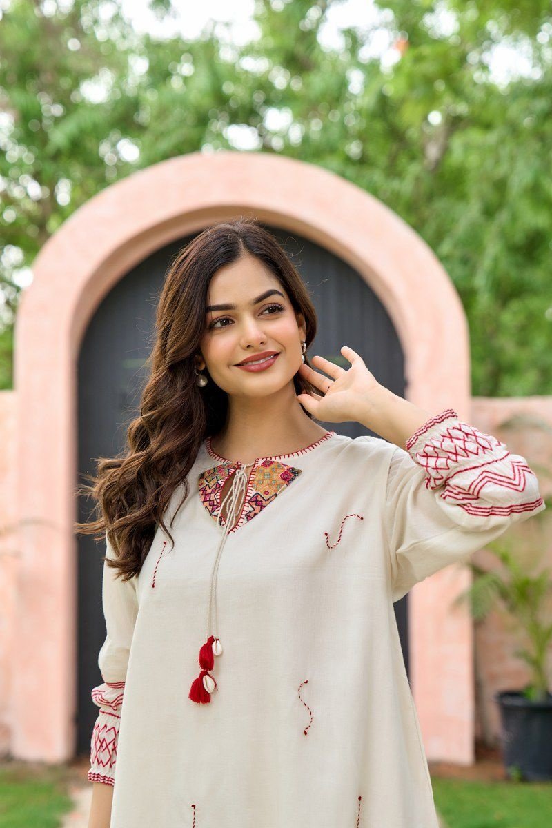 pure-mul-cotton-embroidered-co-ord-set-with-designer-sleeves-off-white-3