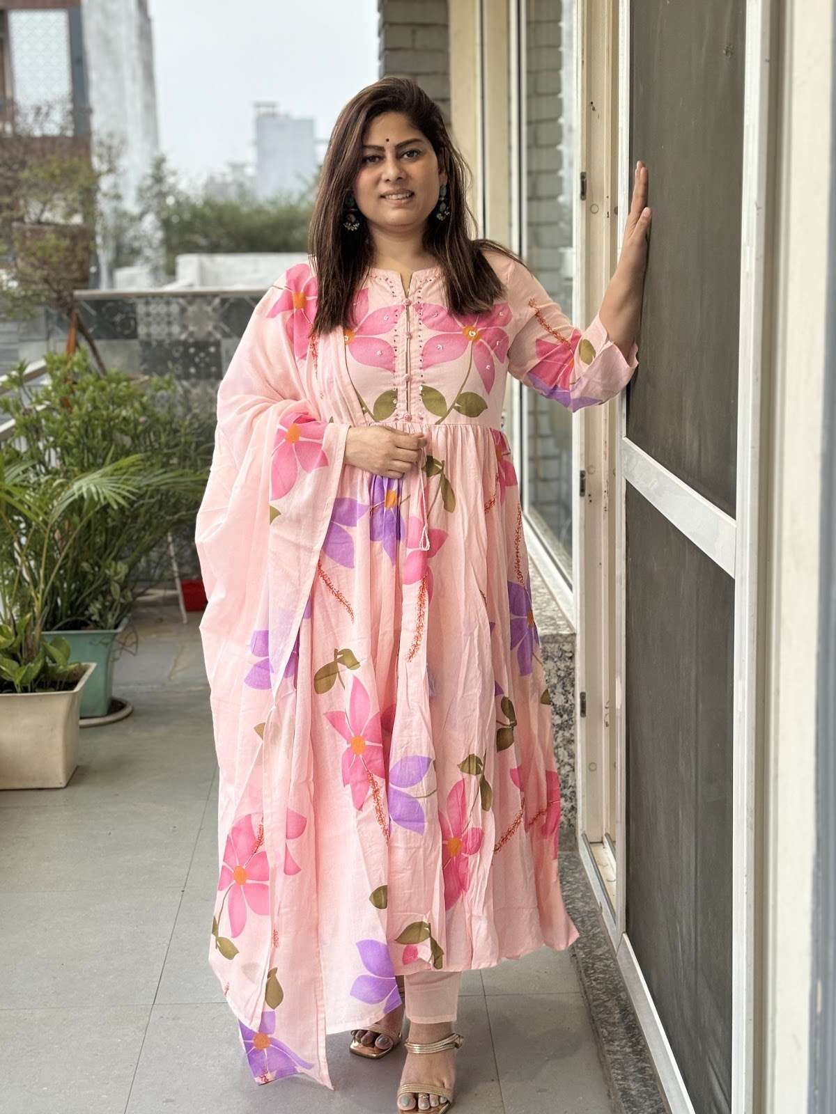 pure-mul-cotton-floral-print-embroidered-suit-set-with-gathers-mul-cotton-lining-pink-1