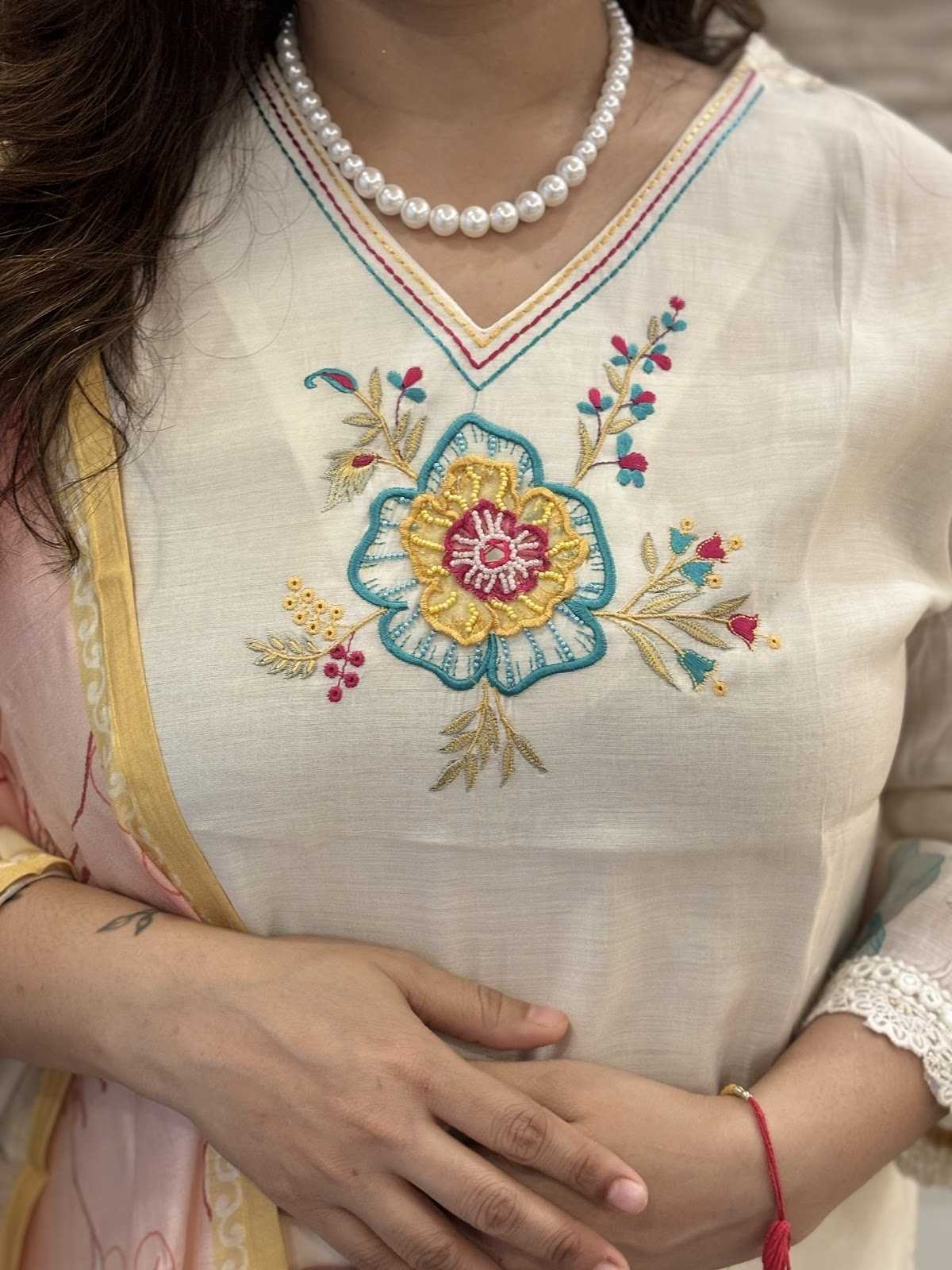 pure-muslin-digital-print-hand-embroidered-straight-fit-suit-set-with-mul-cotton-lining-off-white-3