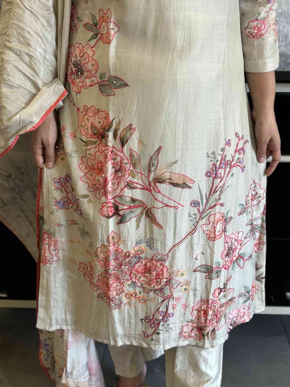 pure-muslin-digital-print-hand-embroidered-suit-set-ivory-2