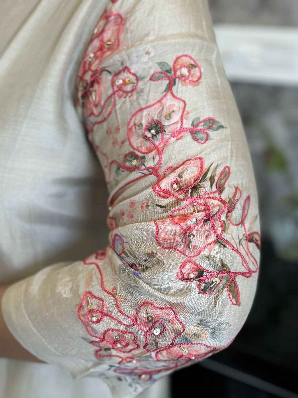 pure-muslin-digital-print-hand-embroidered-suit-set-ivory-3