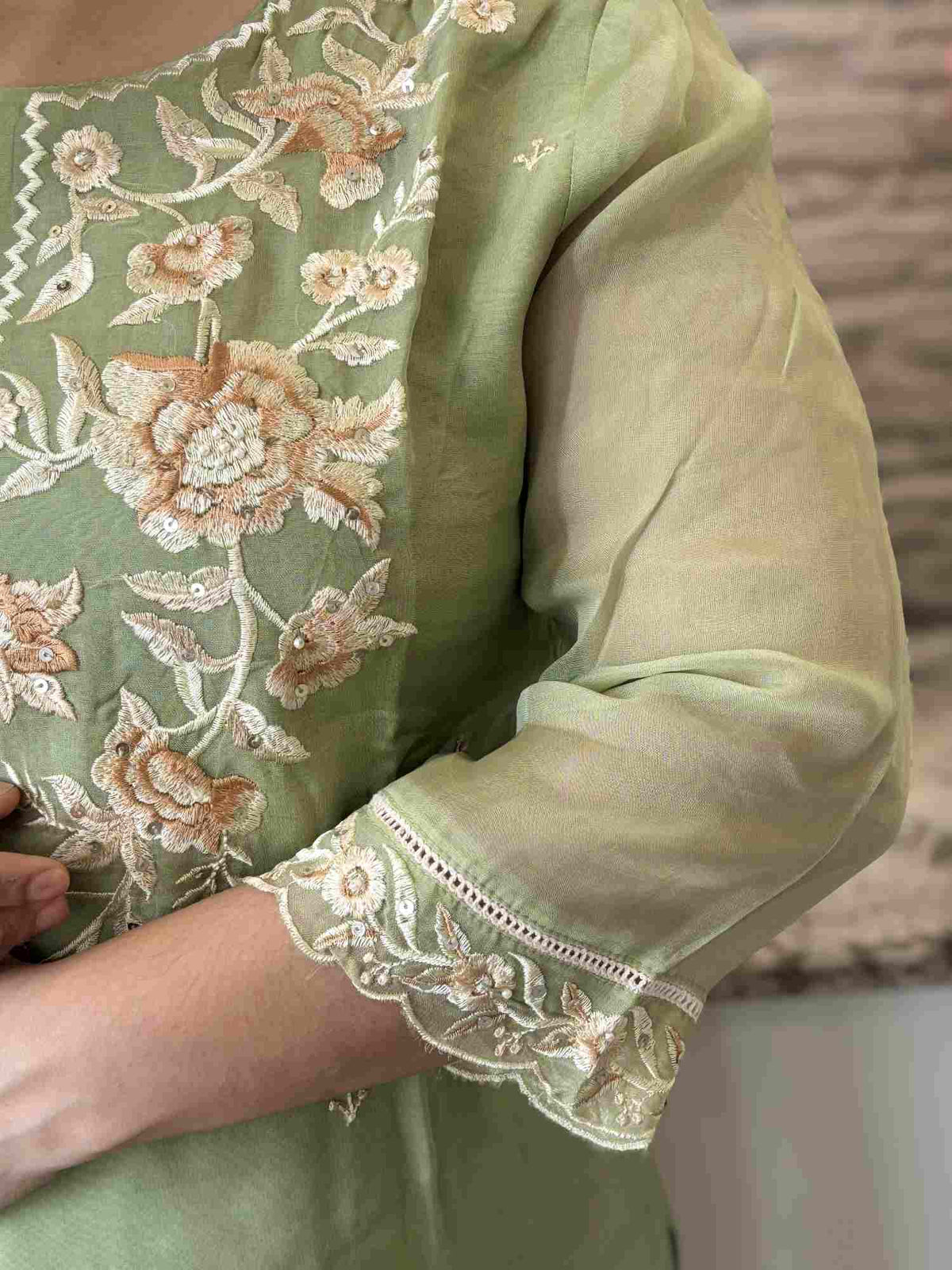 pure-organza-embroidered-straight-fit-suit-set-with-mul-cotton-lining-light-green-4
