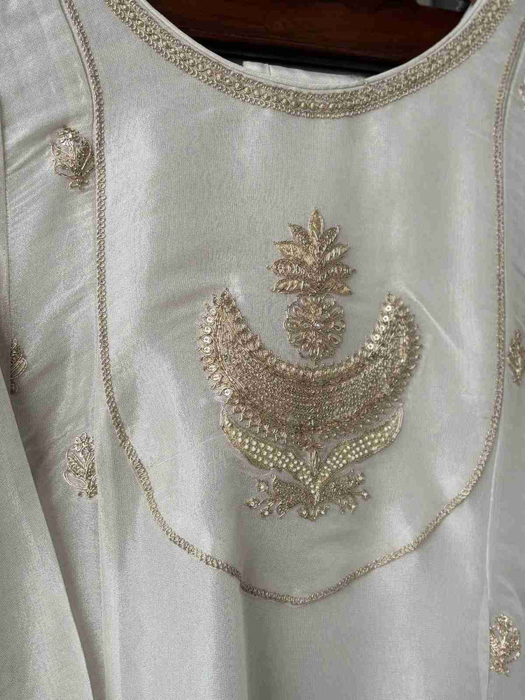 pure-tissue-organza-hand-embroidered-anarkali-paired-with-tissue-organza-motif-embroidered-dupatta-silver-grey-2