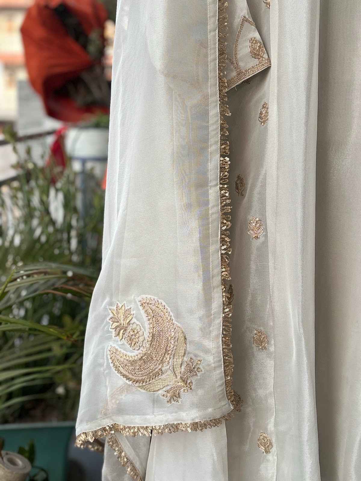 pure-tissue-organza-hand-embroidered-anarkali-paired-with-tissue-organza-motif-embroidered-dupatta-silver-grey-5