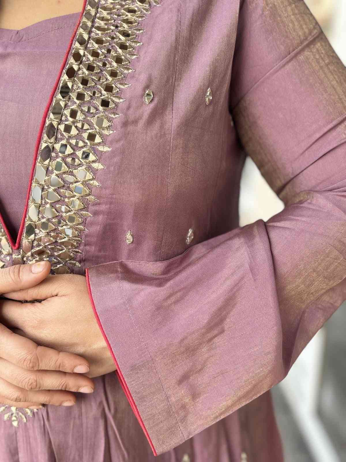 shimmer-silk-hand-embroidered-anarkali-with-seperate-bustier-paired-with-pure-chiffon-dupatta-lavender-3