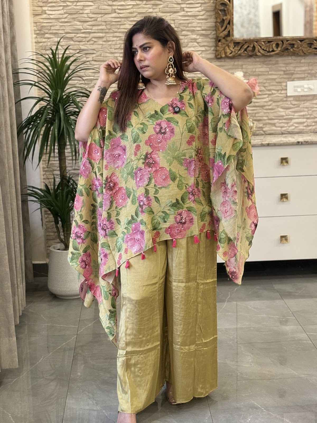 shimmer-tissue-hand-embroidered-kaftan-style-co-ord-set-mustard-3