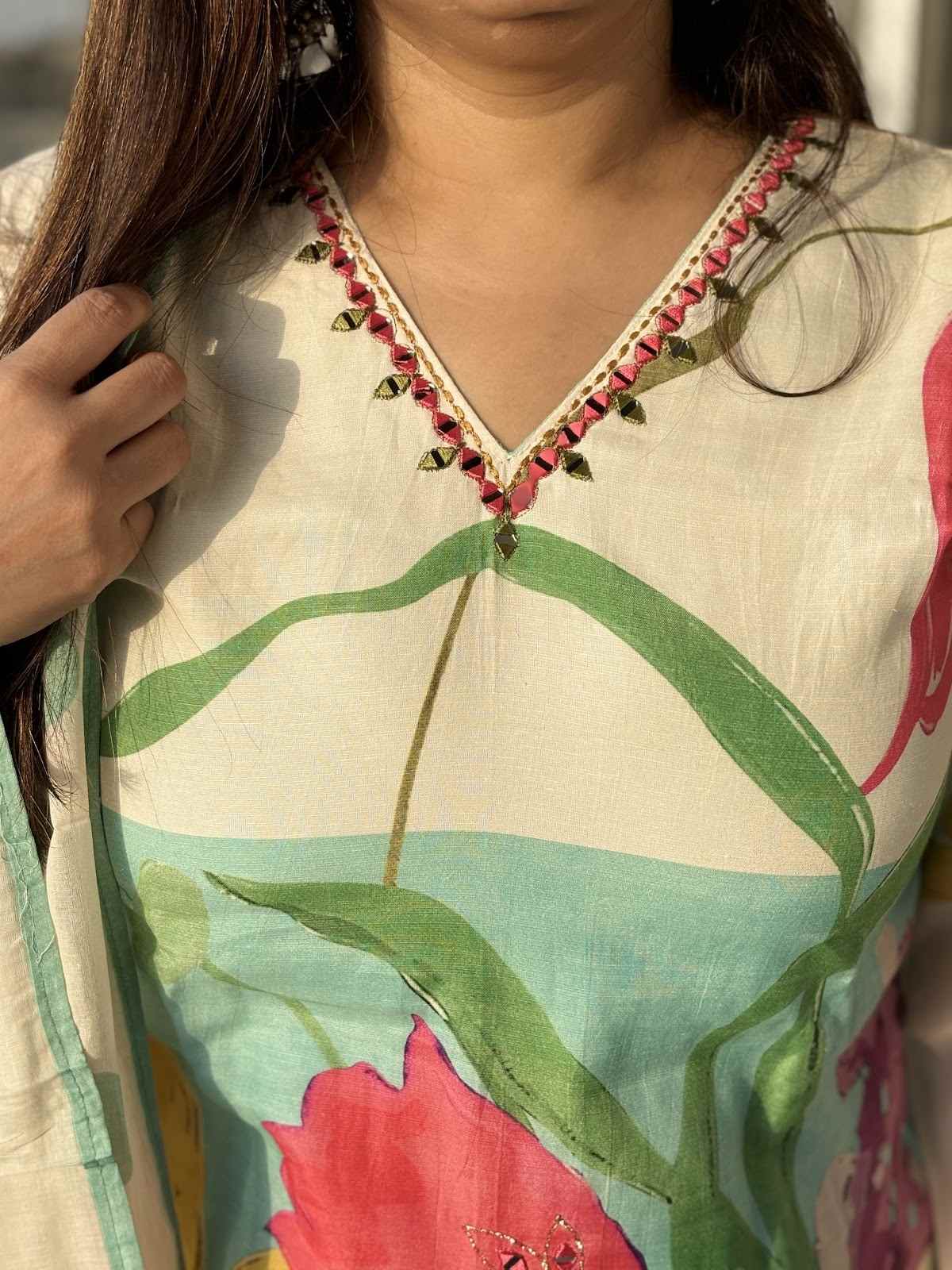 soft-linen-cotton-digital-print-embroidered-straight-fit-suit-set-paired-with-mul-cotton-dupatta-ivory-2