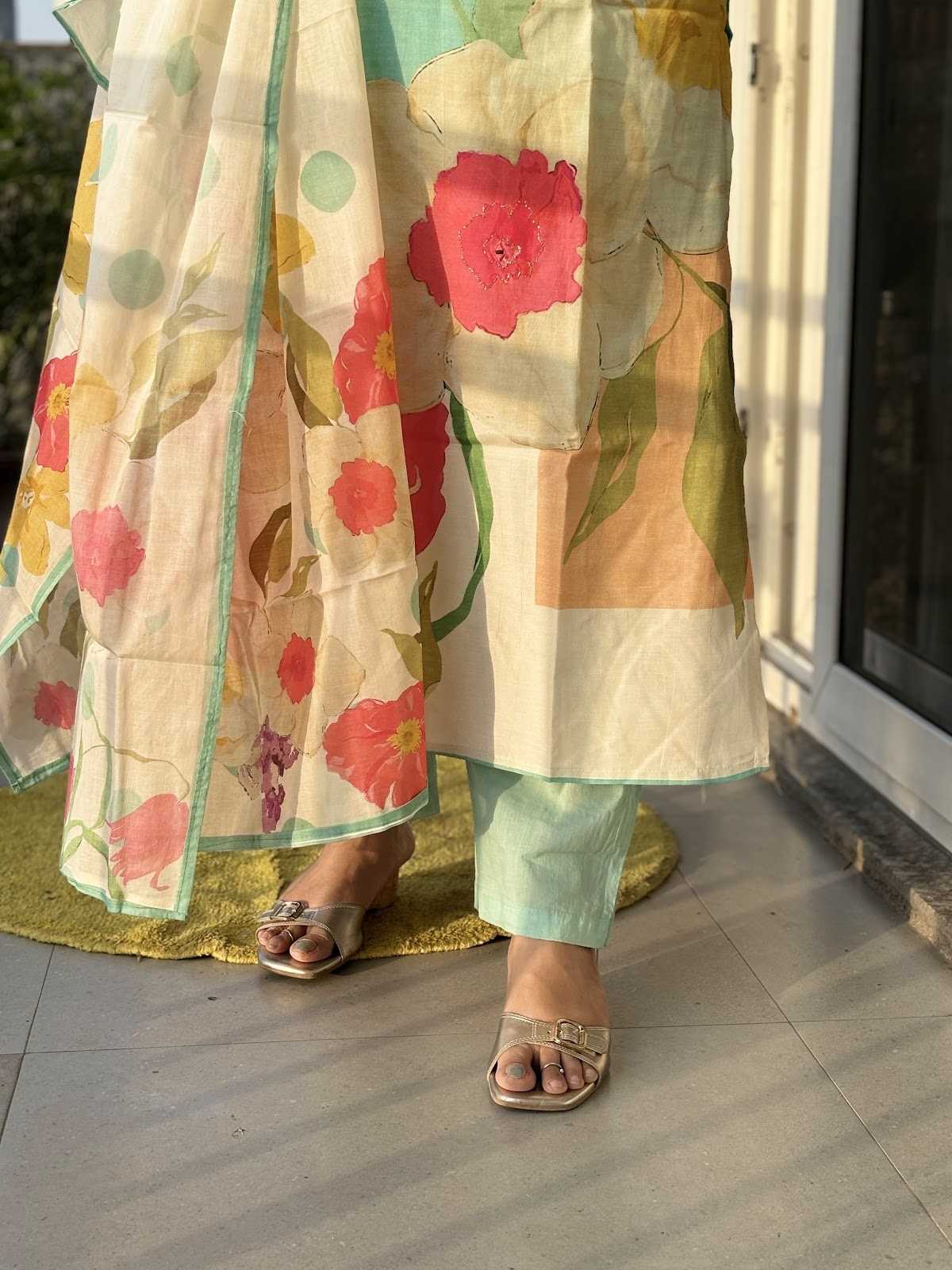 soft-linen-cotton-digital-print-embroidered-straight-fit-suit-set-paired-with-mul-cotton-dupatta-ivory-4